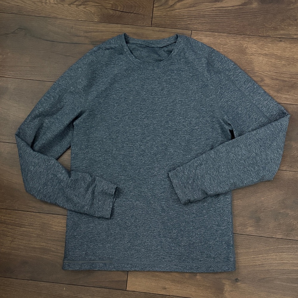 Lululemon warm surge top